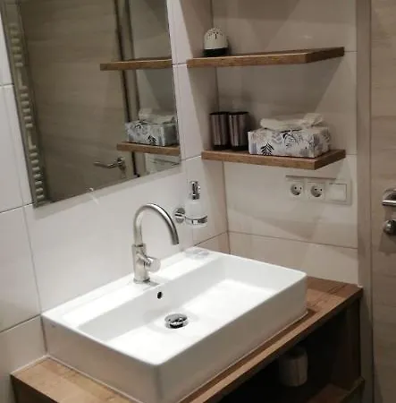 Mangeng Apartment *