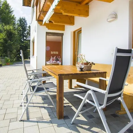 Mangeng Apartament *